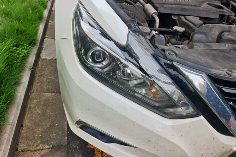 Used Nissan Teana 2016 Revised Version 2.0L XL Comfort Edition Right Front Headlight