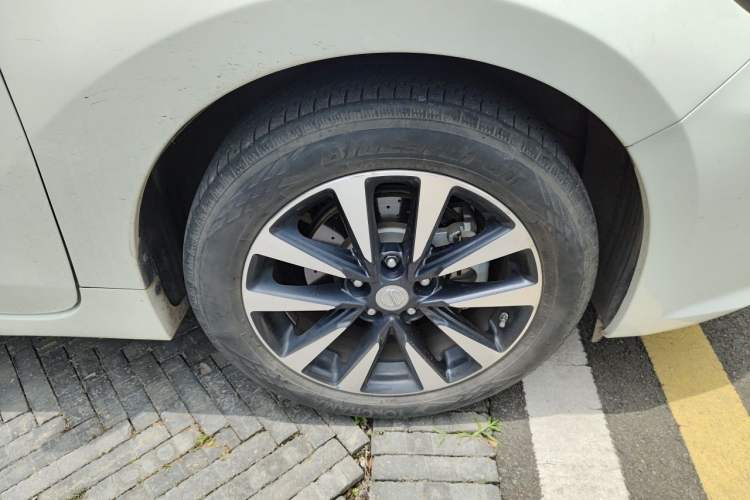 Used Nissan Teana 2016 2.0L XL-Upper Smart Edition Right Front Wheel Hub