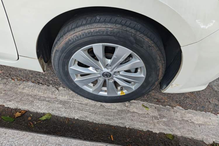 Used Nissan Teana 2016 Revised Version 2.0L XL Comfort Edition Right Front Wheel Hub