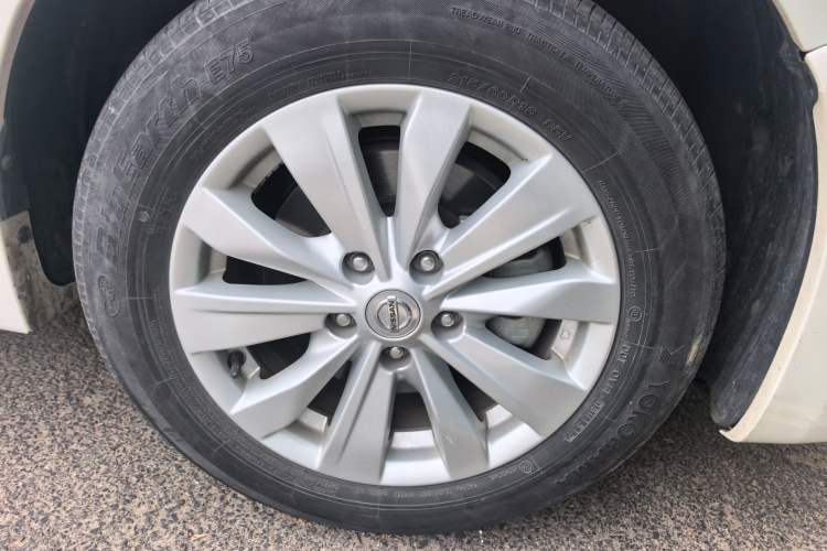 Used Nissan Teana 2016 2.0L XL Comfort Edition Right Front Wheel Hub