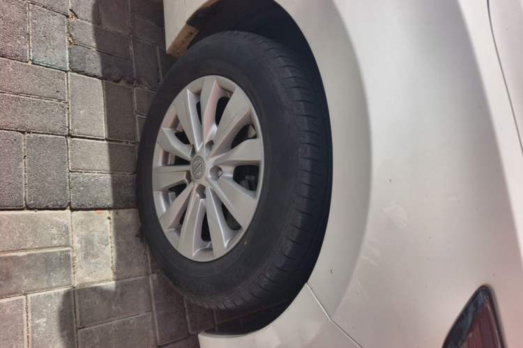 Used Nissan Teana 2016 Revised Version 2.0L XL Comfort Edition Right Front Wheel Hub