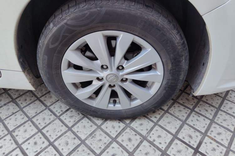 Used Nissan Teana 2016 2.0L XL Comfort Edition Right Front Wheel Hub