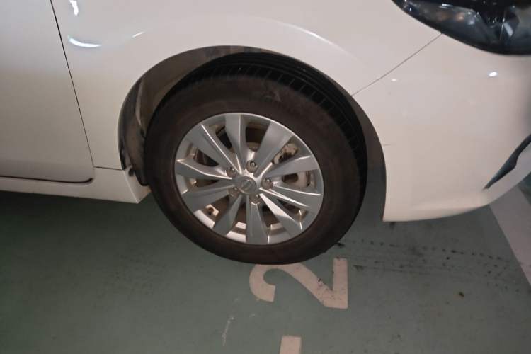 Used Nissan Teana 2016 2.0L XL Comfort Edition Right Front Wheel Hub