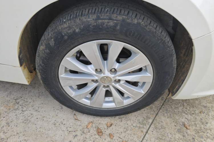 Used Nissan Teana 2016 2.0L XL Comfort Edition Right Front Wheel Hub