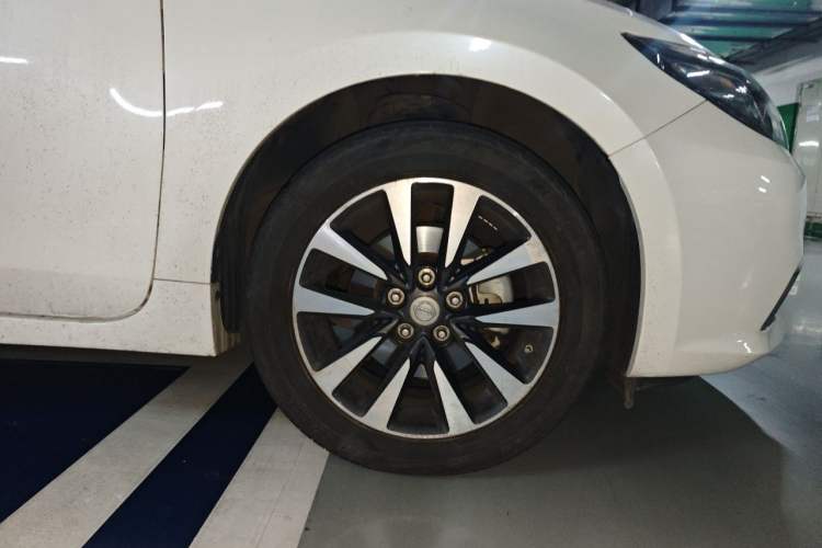 Used Nissan Teana 2016 2.0L XL-Upper Smart Edition Right Front Wheel Hub
