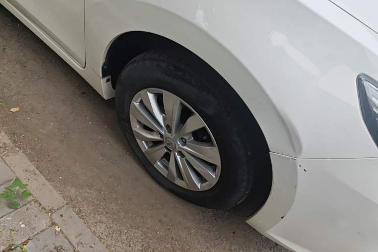 Used Nissan Teana 2016 2.0L XL Comfort Edition Right Front Wheel Hub