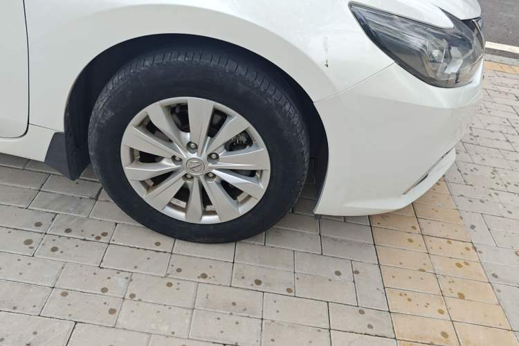Used Nissan Teana 2016 2.0L XL Comfort Edition Right Front Wheel Hub