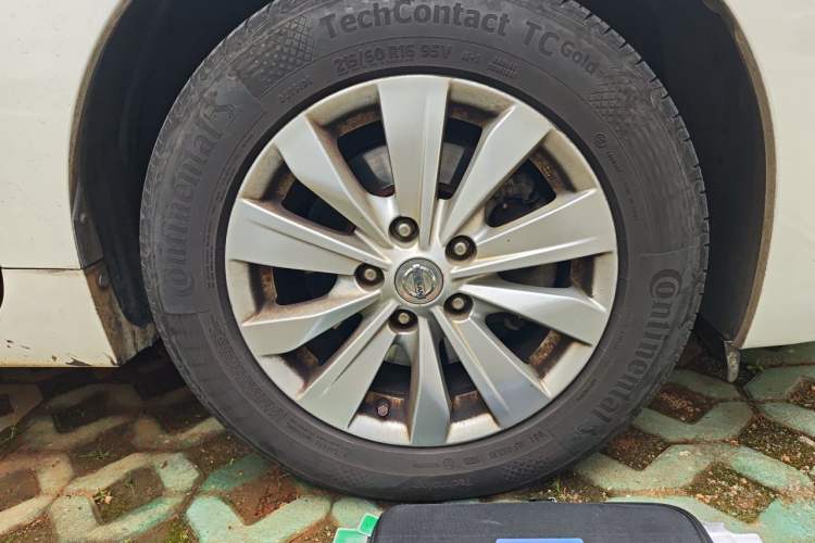 Used Nissan Teana 2016 Revised Version 2.0L XL Comfort Edition Right Front Wheel Hub