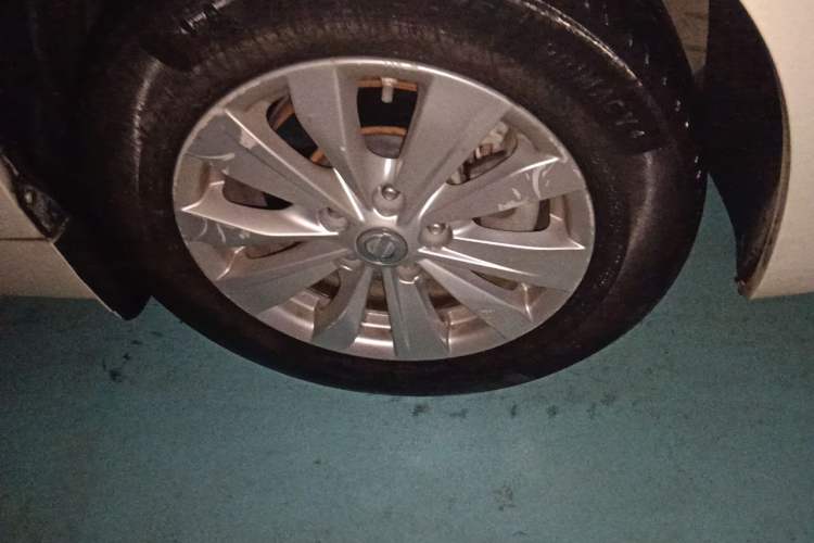 Used Nissan Teana 2016 2.5L XL Comfort Edition Right Front Wheel Hub