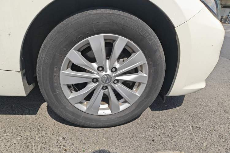 Used Nissan Teana 2016 Revised Version 2.0L XL Comfort Edition Right Front Wheel Hub