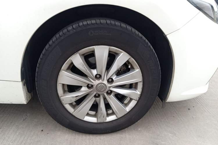 Used Nissan Teana 2016 2.5L XL Comfort Edition Right Front Wheel Hub