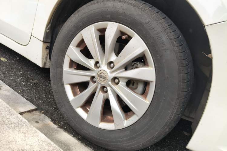 Used Nissan Teana 2016 2.0L XL Comfort Edition Right Front Wheel Hub