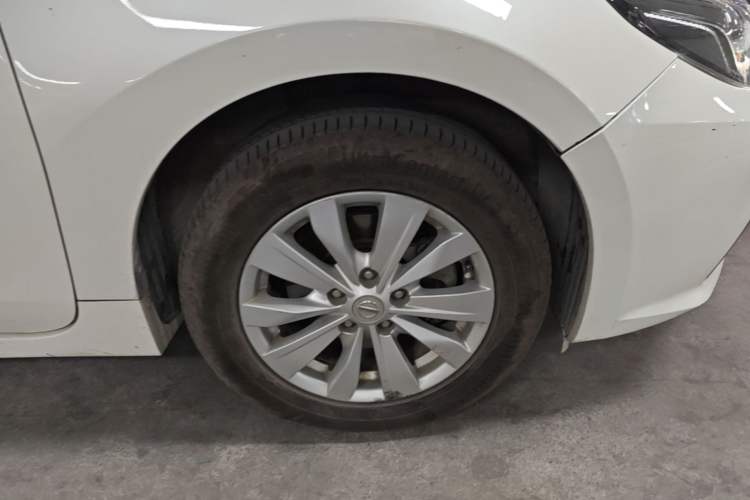 Used Nissan Teana 2016 Revised Version 2.0L XL Comfort Edition Right Front Wheel Hub