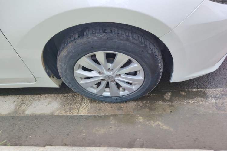 Used Nissan Teana 2016 2.0L XE Fashion Edition Right Front Wheel Hub