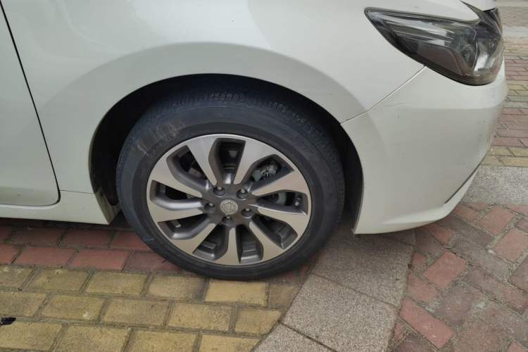 Used Nissan Teana 2016 Revised Version 2.0L XL Comfort Edition Right Front Wheel Hub