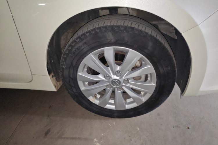 Used Nissan Teana 2016 Revised Version 2.0L XL Comfort Edition Right Front Wheel Hub