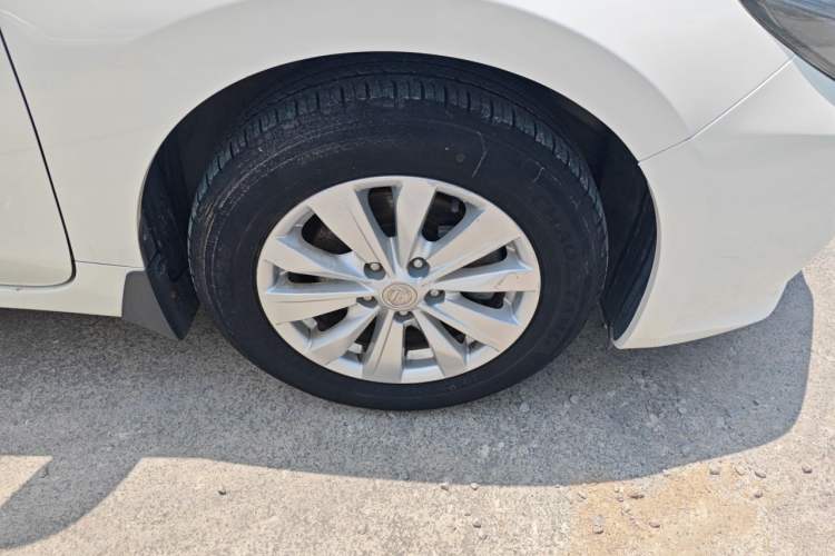 Used Nissan Teana 2016 Revised Version 2.0L XL Comfort Edition Right Front Wheel Hub