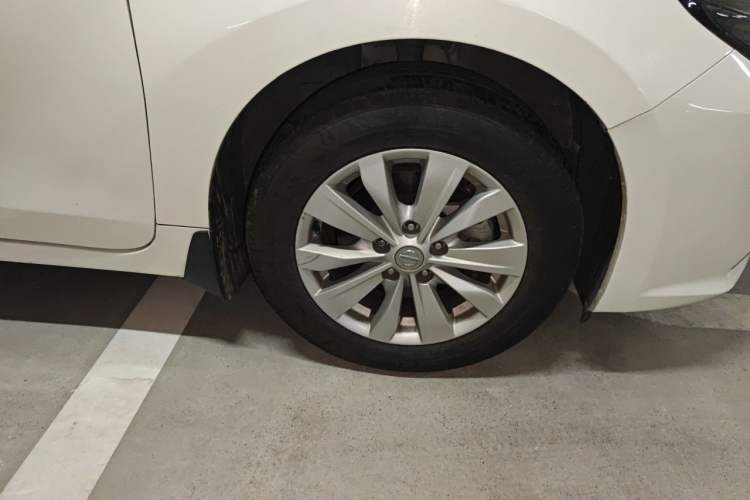 Used Nissan Teana 2016 Revised Version 2.0L XL Comfort Edition Right Front Wheel Hub