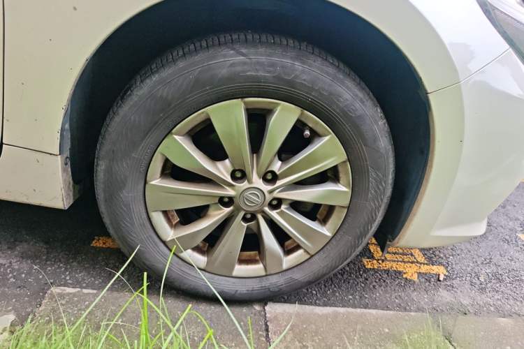 Used Nissan Teana 2016 Revised Version 2.0L XL Comfort Edition Right Front Wheel Hub