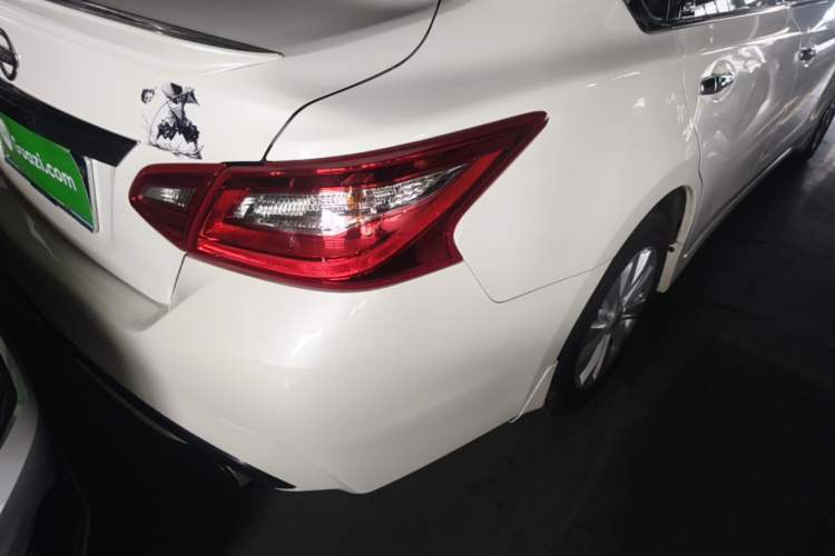 Used Nissan Teana 2016 2.0L XL Comfort Edition Right Rear Taillight