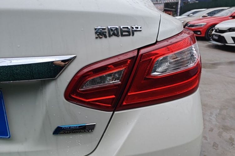 Used Nissan Teana 2016 Revised Version 2.0L XL Comfort Edition Right Rear Taillight