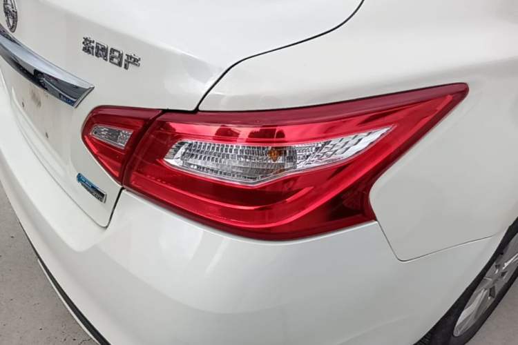 Used Nissan Teana 2016 2.0L XL Comfort Edition Right Rear Taillight