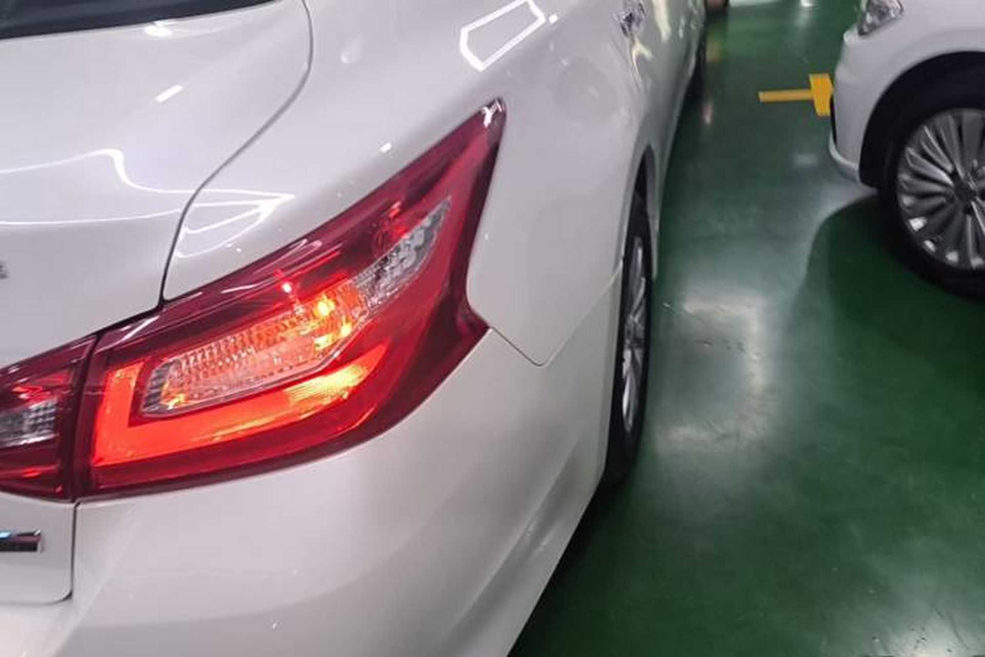 Used Nissan Teana 2016 Revised Version 2.0L XL Comfort Edition Right Rear Taillight