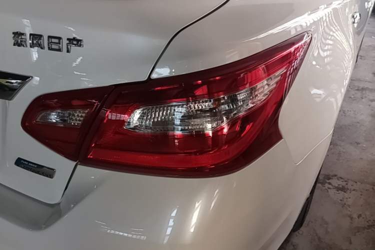 Used Nissan Teana 2016 2.0L XL-Upper Smart Edition Right Rear Taillight
