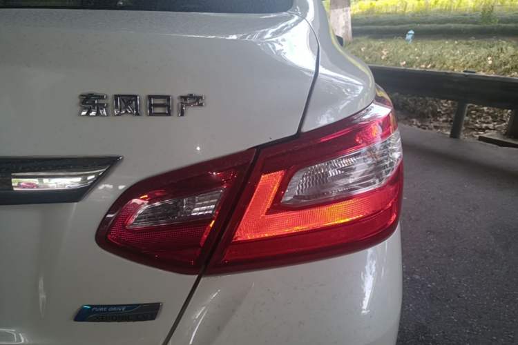 Used Nissan Teana 2016 2.5L XL-UpperNAVI Tech Prestige Edition Right Rear Taillight