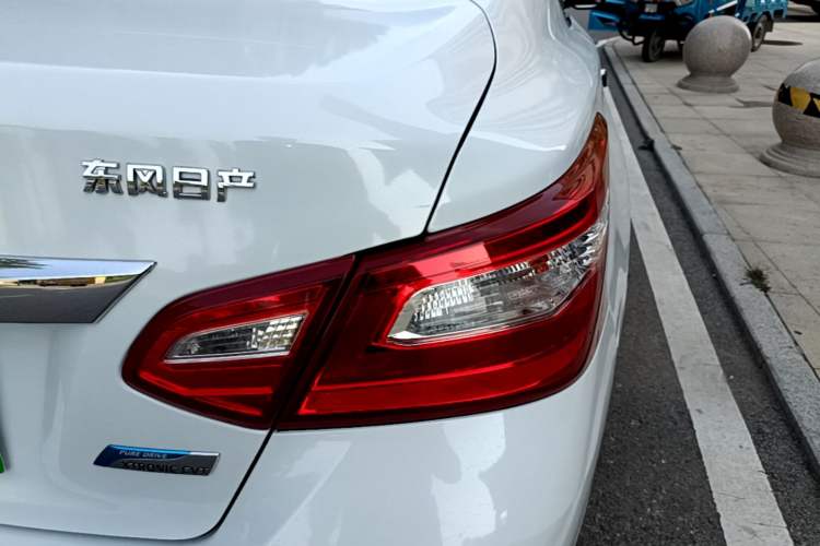 Used Nissan Teana 2016 Revised Version 2.0L XL Comfort Edition Right Rear Taillight