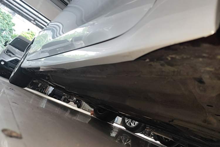 Used Nissan Teana 2016 Revised Version 2.0L XL Comfort Edition Right Side Sill