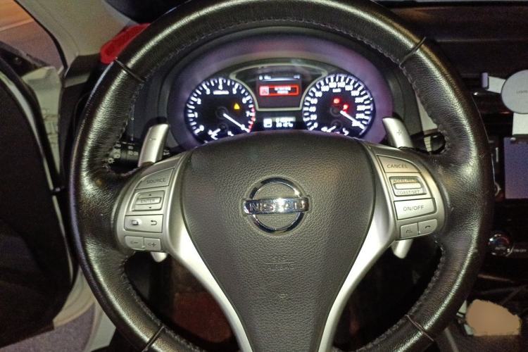 Used Nissan Teana 2016 2.5L XL Comfort Edition Steering Wheel