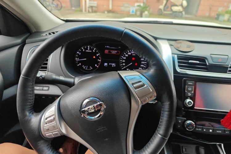 Used Nissan Teana 2016 Revised Version 2.0L XL Comfort Edition Steering Wheel