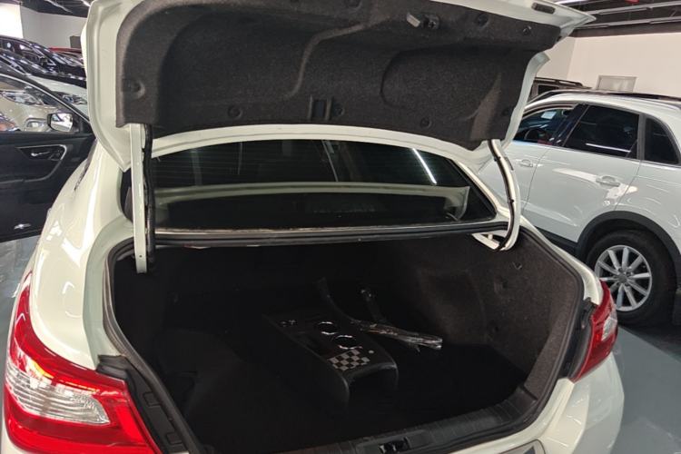 Used Nissan Teana 2016 2.5L XL-UpperNAVI Tech Prestige Edition Trunk
