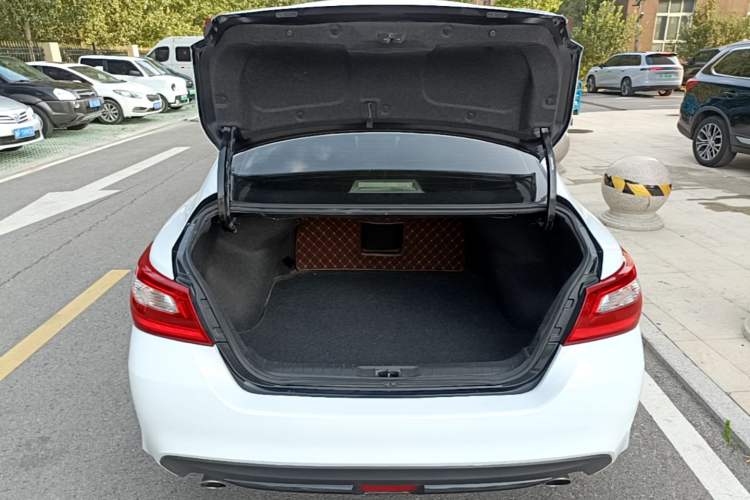 Used Nissan Teana 2016 Revised Version 2.0L XL Comfort Edition Trunk