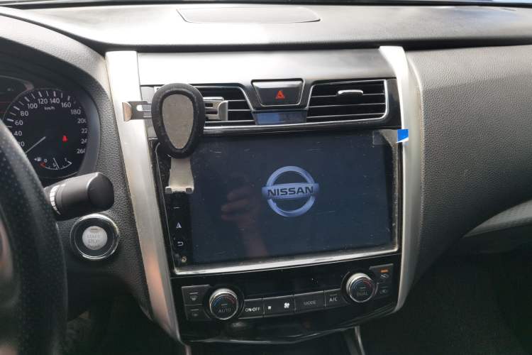 Used Nissan Teana 2018 2.0L XL Smart Upgrade Edition Audio And AC Panel