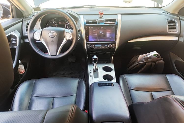 Used Nissan Teana 2018 2.0L XL Smart Upgrade Edition Center Console