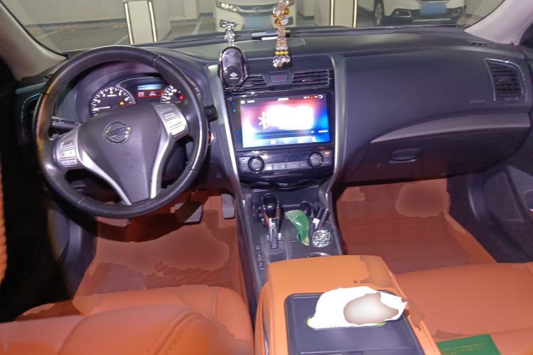 Used Nissan Teana 2018 2.0L XL Smart Upgrade Edition Center Console