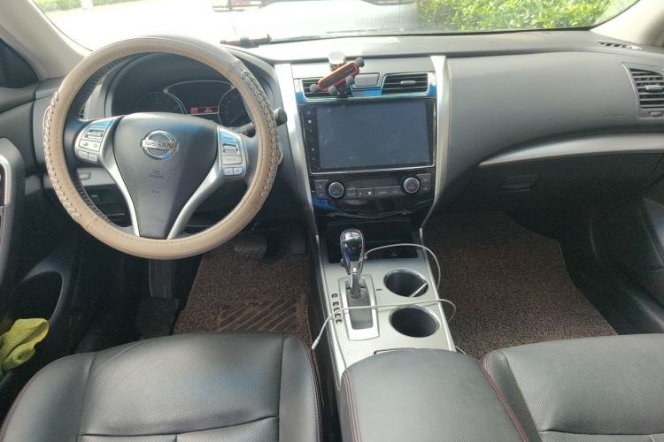 Used Nissan Teana 2018 2.0L XL Smart Upgrade Edition Center Console