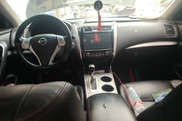 Used Nissan Teana 2018 2.0L XL Smart Upgrade Edition Center Console