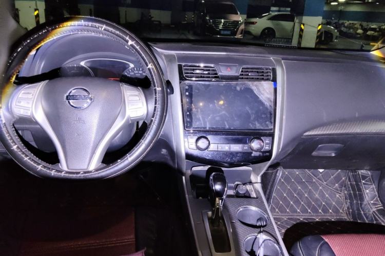 Used Nissan Teana 2018 2.0L XL Smart Upgrade Edition Center Console