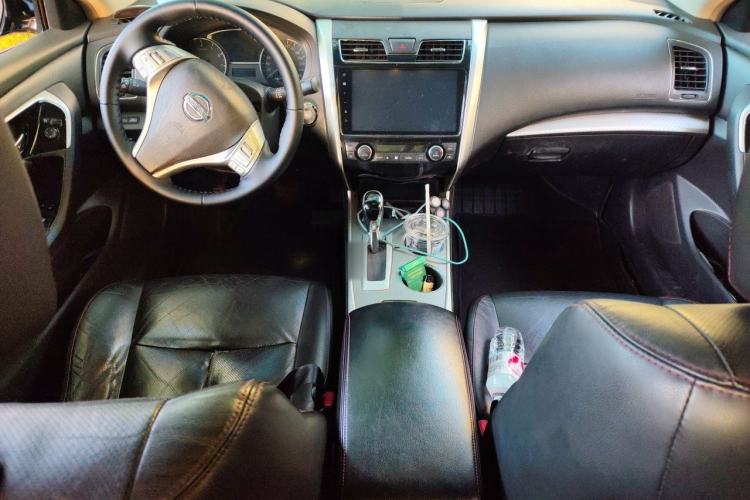 Used Nissan Teana 2018 2.0L XL Smart Upgrade Edition Center Console