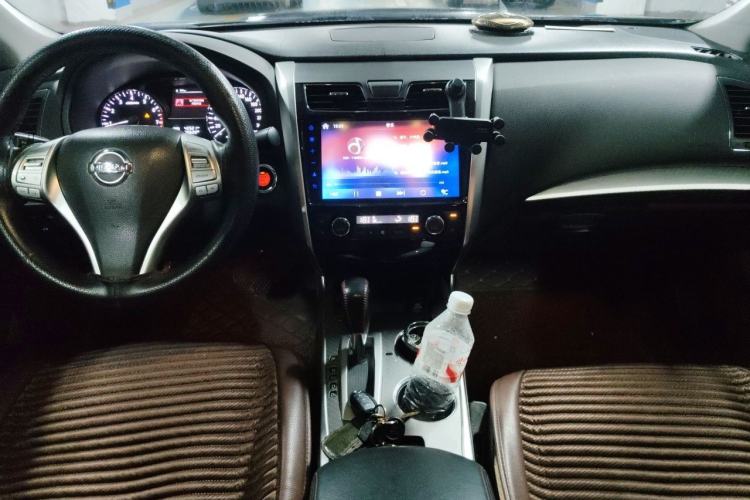 Used Nissan Teana 2018 2.0L XL Smart Upgrade Edition Center Console