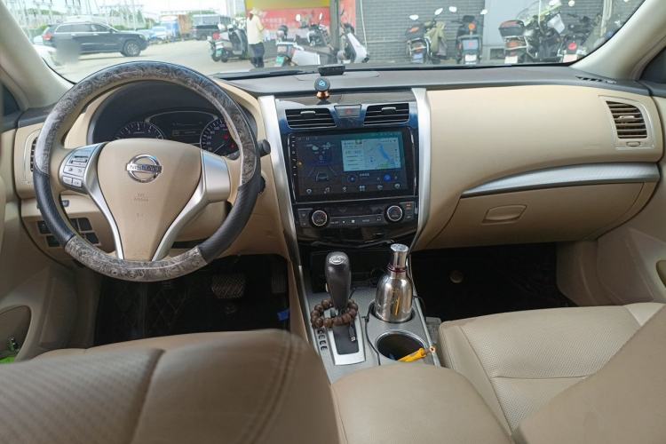Used Nissan Teana 2018 2.0L XL Smart Upgrade Edition Center Console