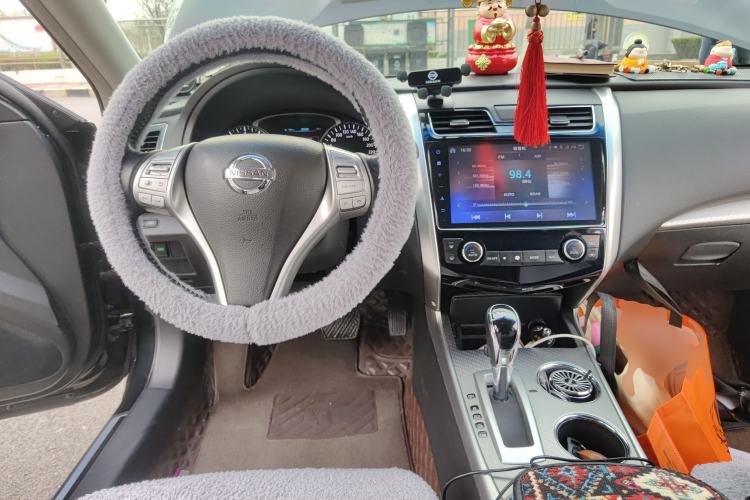 Used Nissan Teana 2018 2.0L XL Smart Upgrade Edition Center Console