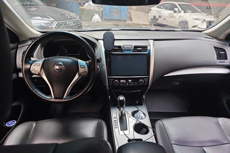 Used Nissan Teana 2018 2.0L XL Smart Upgrade Edition Center Console