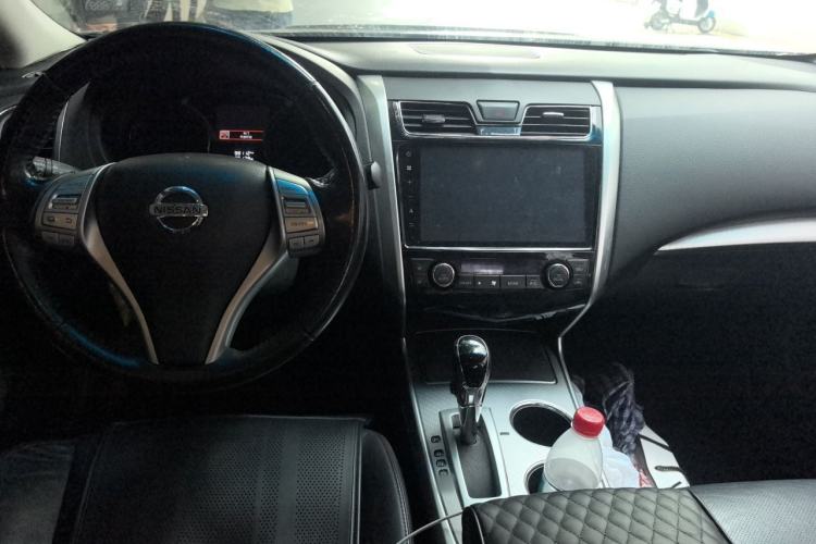 Used Nissan Teana 2018 2.0L XL Smart Upgrade Edition Center Console