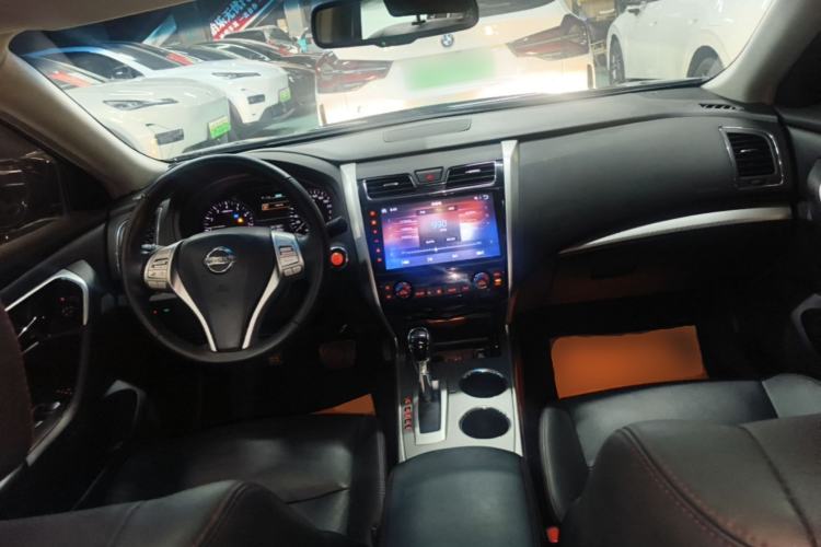 Used Nissan Teana 2018 2.0L XL Smart Upgrade Edition Center Console