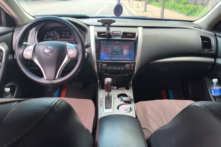 Used Nissan Teana 2018 2.0L XL Smart Upgrade Edition Center Console