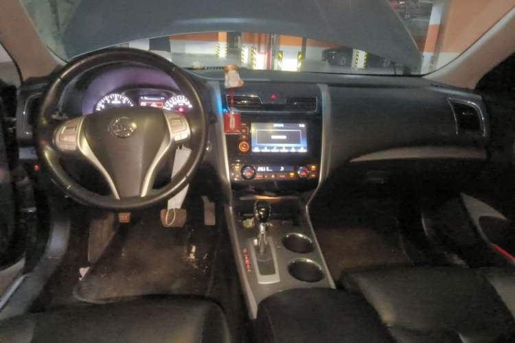 Used Nissan Teana 2018 2.0L XL Smart Upgrade Edition Center Console